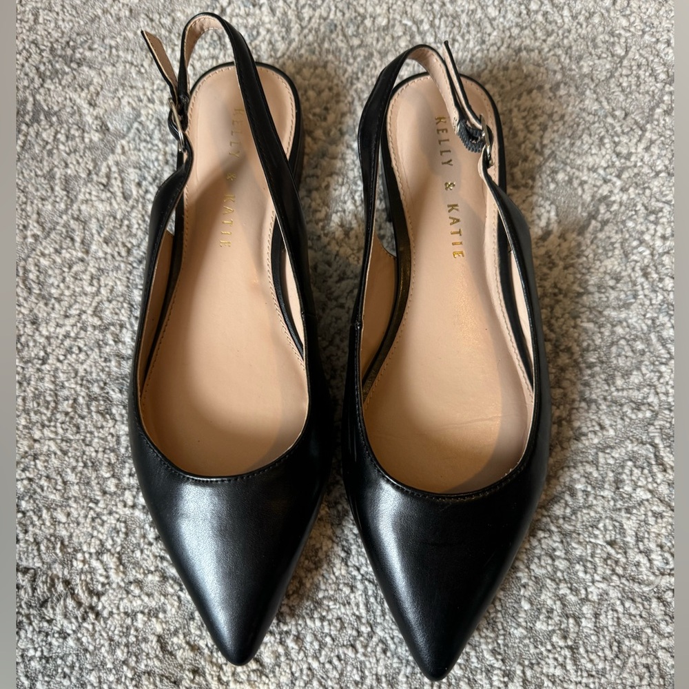 Olicia flat from Kelly & Katie black pointed toe